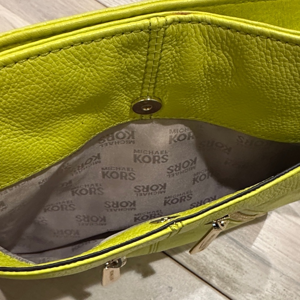 Michael Kors Leather Bright Neon Yellow Green Crossbody Bag - Picture 14 of 15